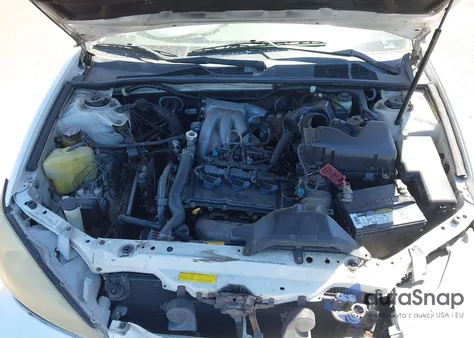 2002 Toyota Camry Le V6/Se V6/Xle V6 from USA, damaged, VIN JTDBF32K320019569